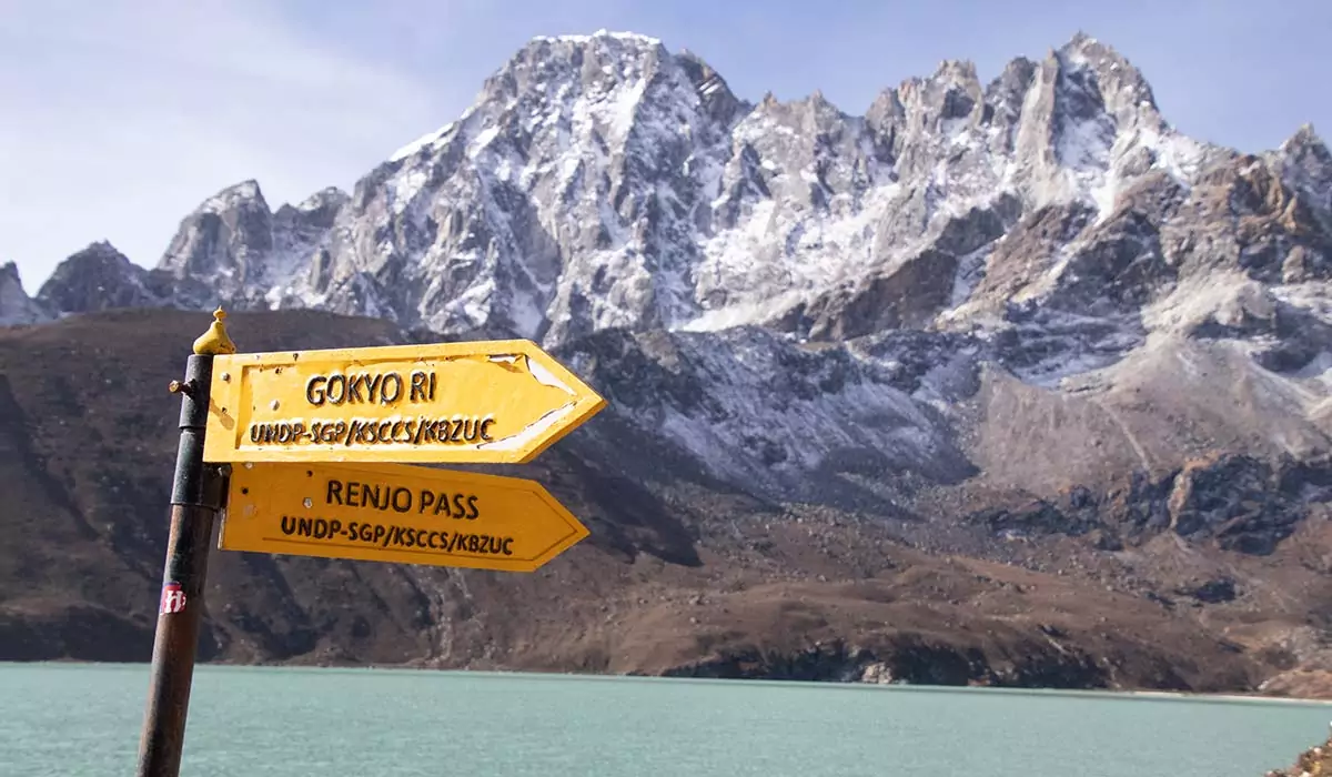 Gokyo Lakes with Everest Base Camp